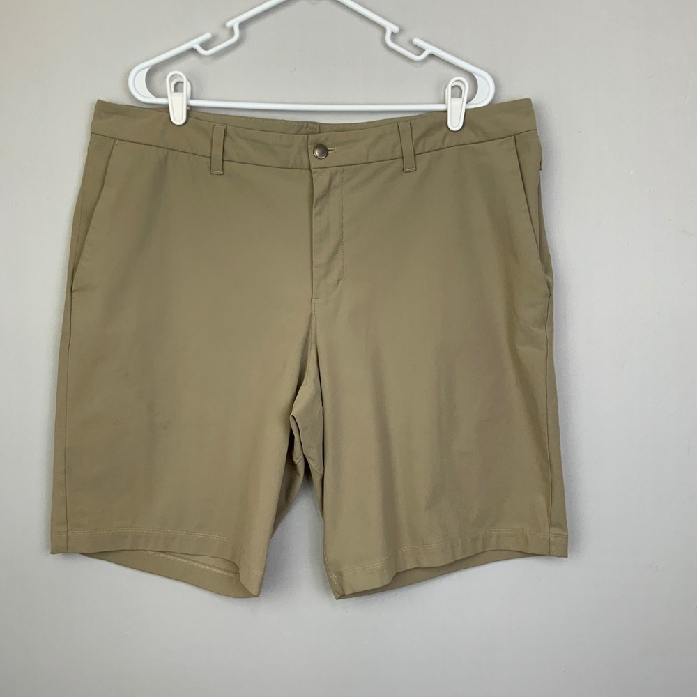 Lululemon Sz 38 Commission Relaxed Shorts Warpstreme 11" Khaki Golf Chinos